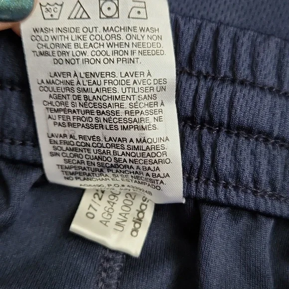 Adidas regular fit coupe standard shorts, size small (8) - Picture 14 of 16